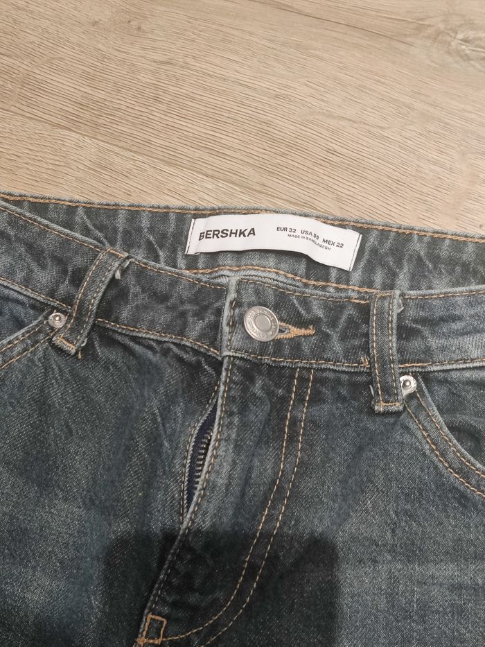 Jean droit baggy taille basse bleu foncé Bershka Taille 32 ( court) - photo numéro 2