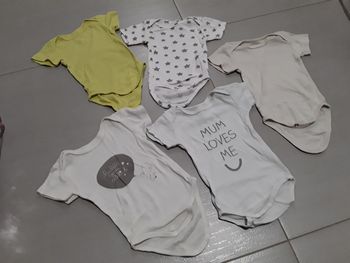 Lot de 5 bodies