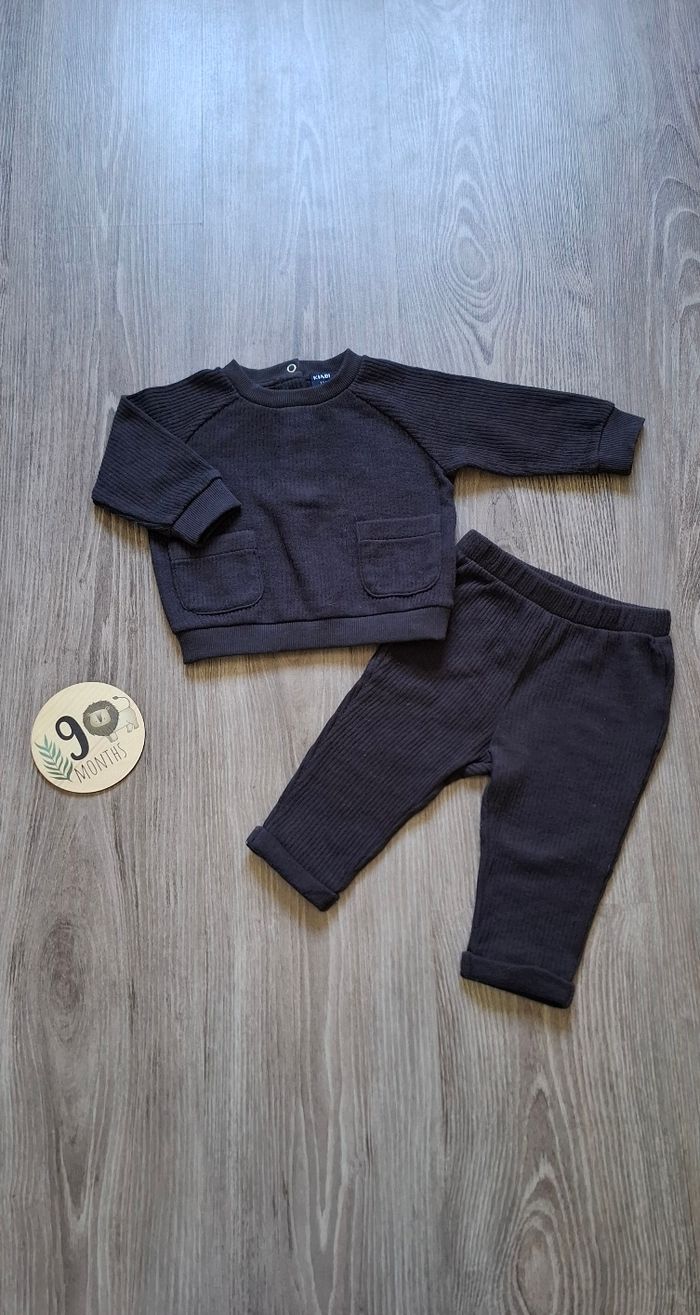 Ensemble en maille neuf