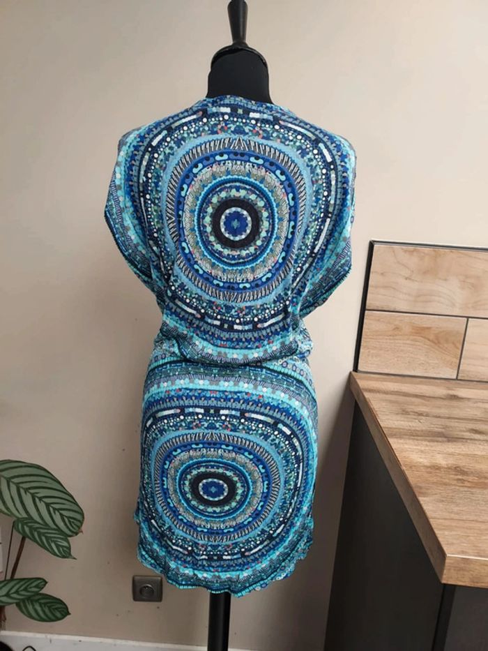 Superbe robe Desigual Taille M - photo numéro 4