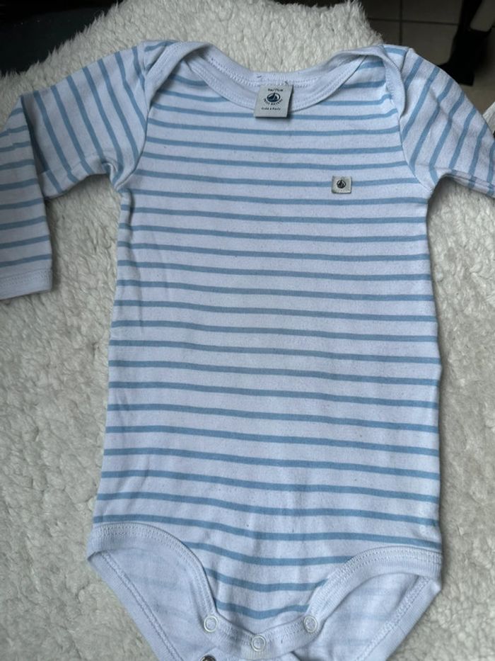 Lot body 9mois - photo numéro 3