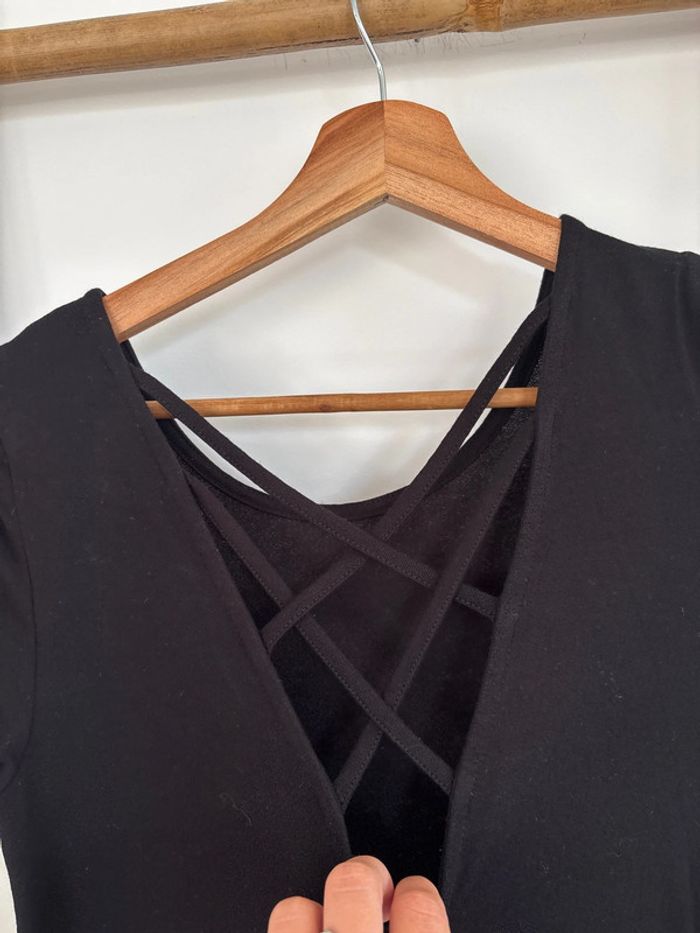 Robe noire dos croisé Only taille XS - photo numéro 4