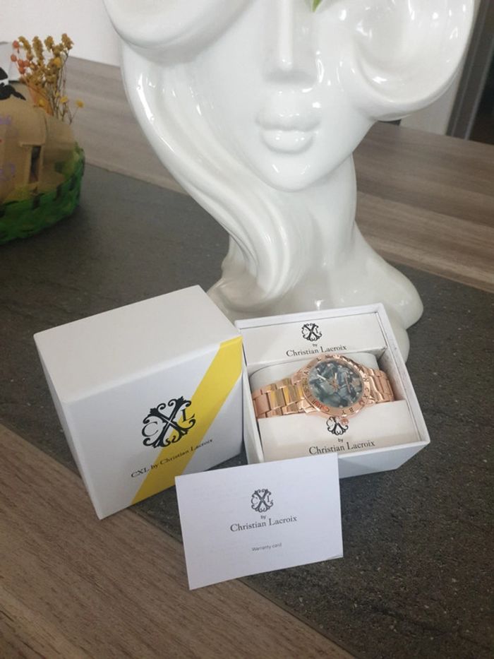 Montre doré rosé Christian Lacroix CXL - photo numéro 3