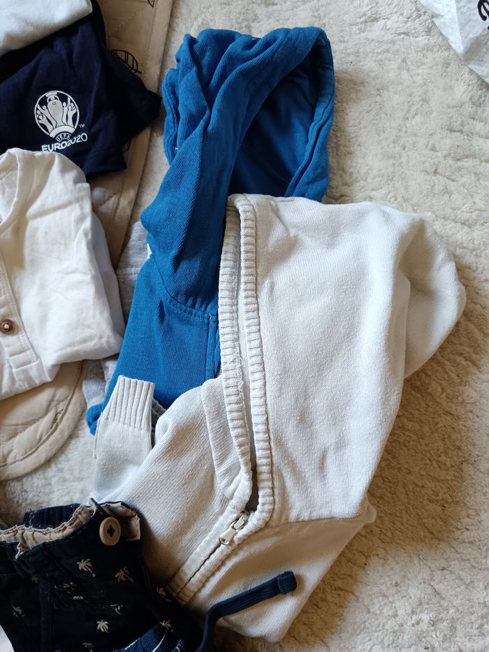 Lot vêtements bébé 9mois - photo numéro 4