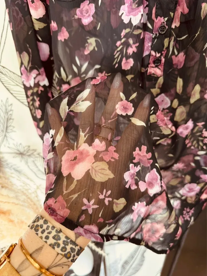 Taille 38 ~ M blouse légère voilage femme Clara Vittri noire et violet * florale * 🌺 - photo numéro 3