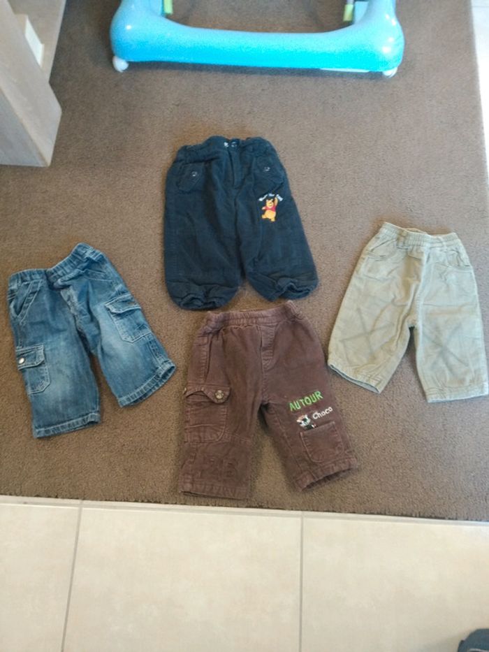 Lot 4 pantalons 9 mois