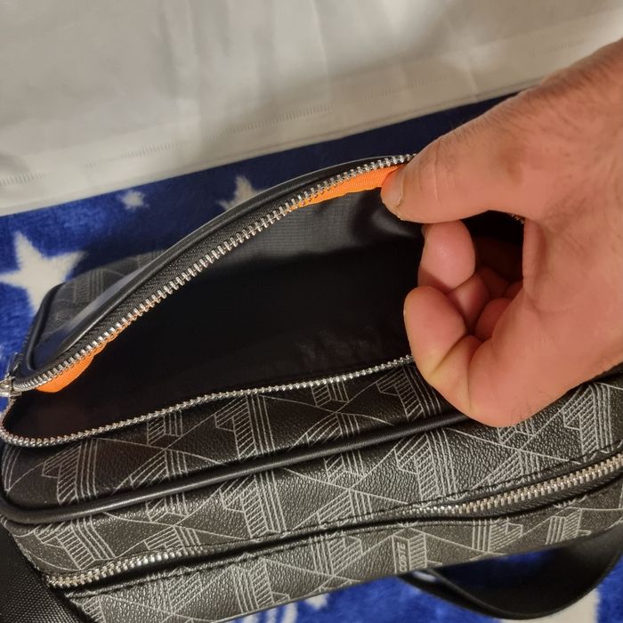 Sac à bandoulière Lacoste - photo numéro 8