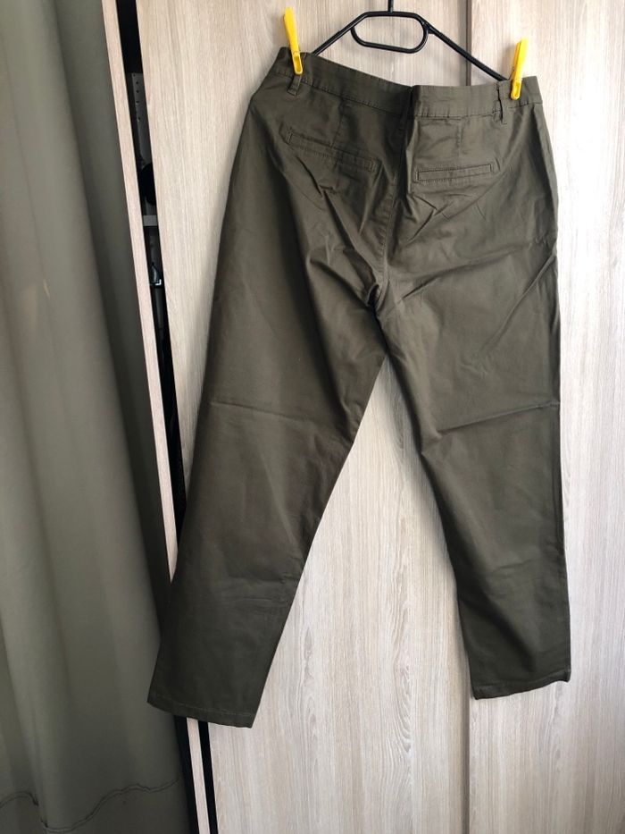 Pantalon chino kaki