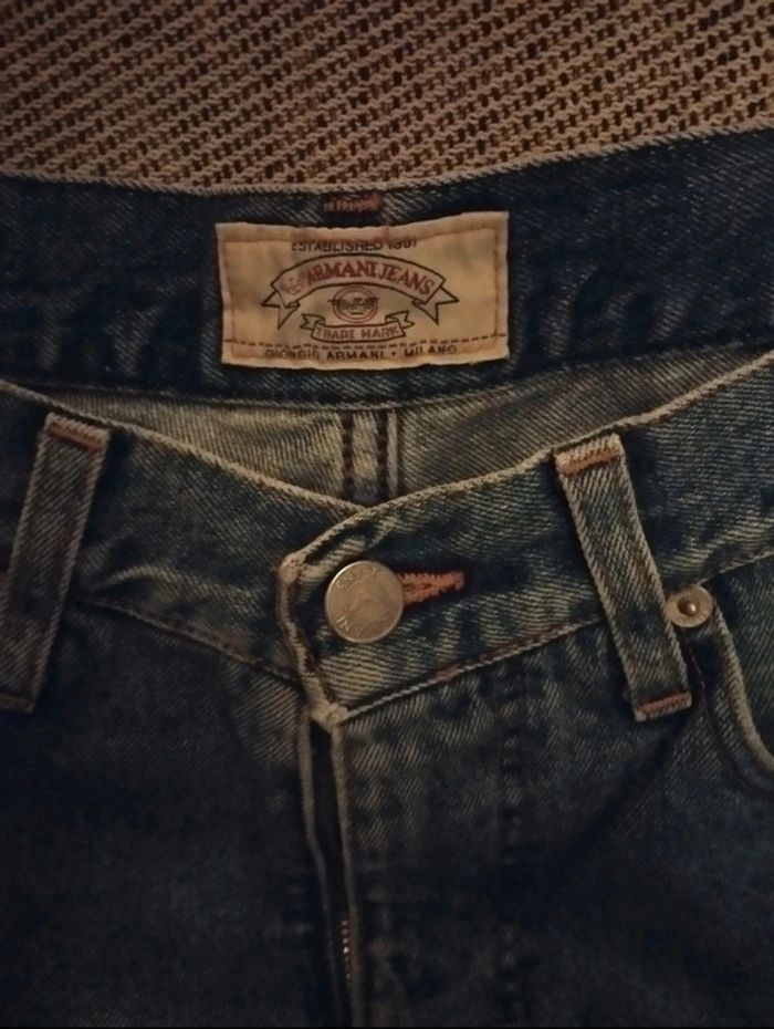 Jean femme Armani taille taille 38 - photo numéro 3
