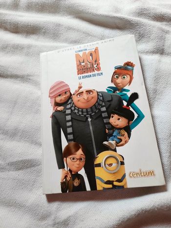 Livre  moi moche et méchant tome 3 centum