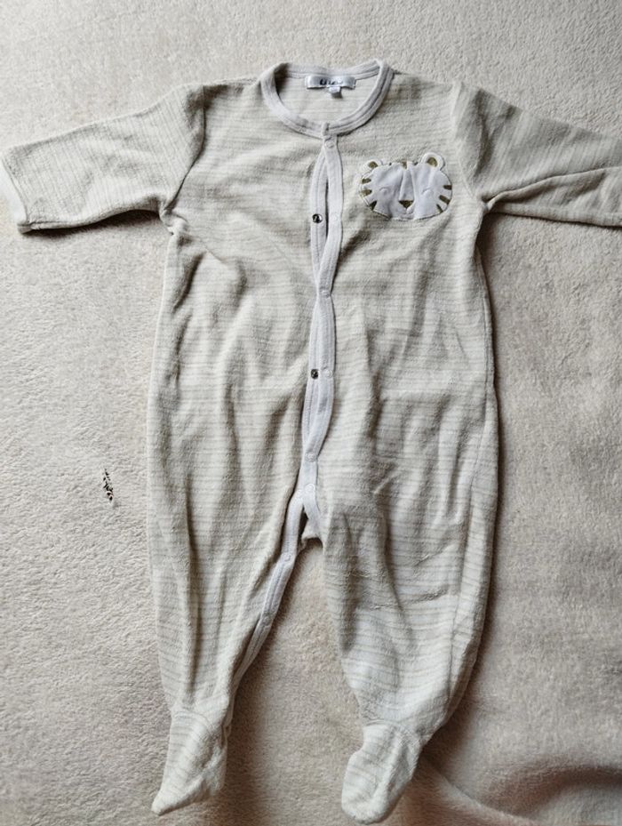 Lot de pyjamas - photo numéro 2
