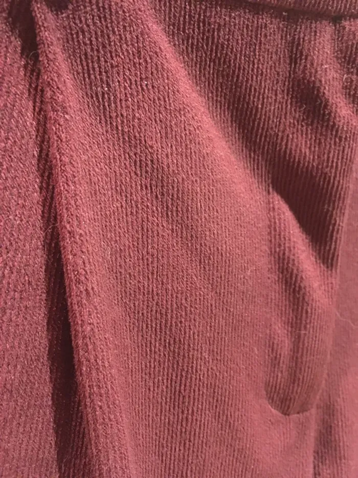 Magnifique pantalon tout doux en velours léger ras en excellent état en 44 de chez Camaïeu - photo numéro 2