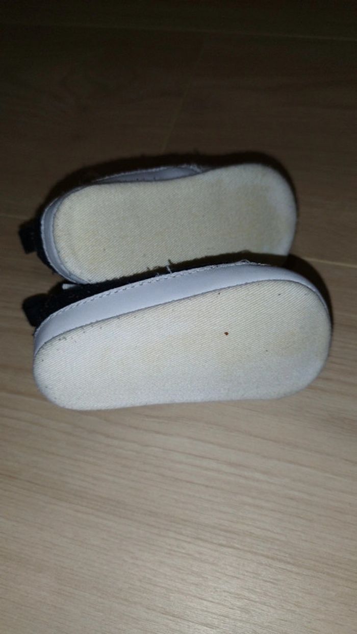 Lot de 5 paires de chaussures bébé . Du 6 mois à la taille 18 - photo numéro 9