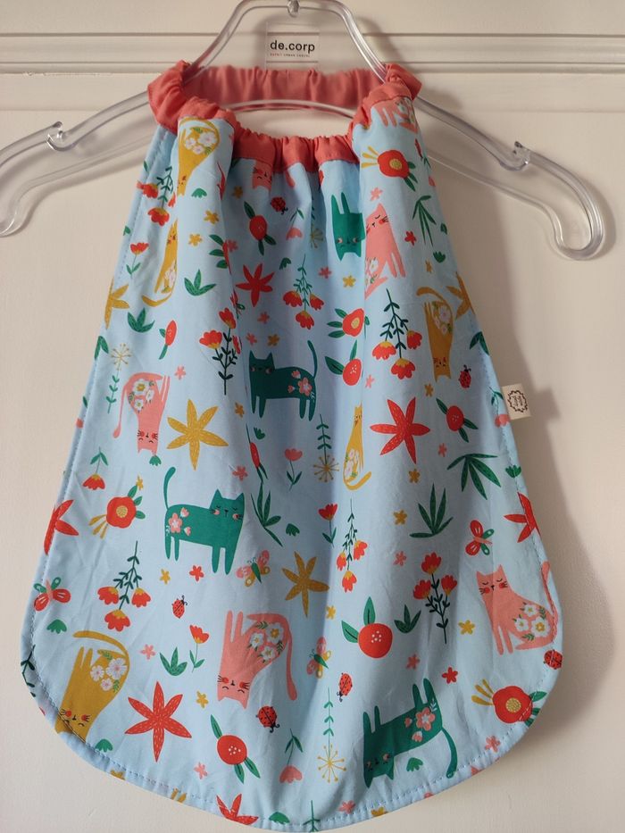 Grand bavoir élastiqué