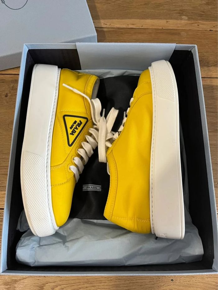Prada Nylon Gabardine Wheel Low Yellow - photo numéro 8