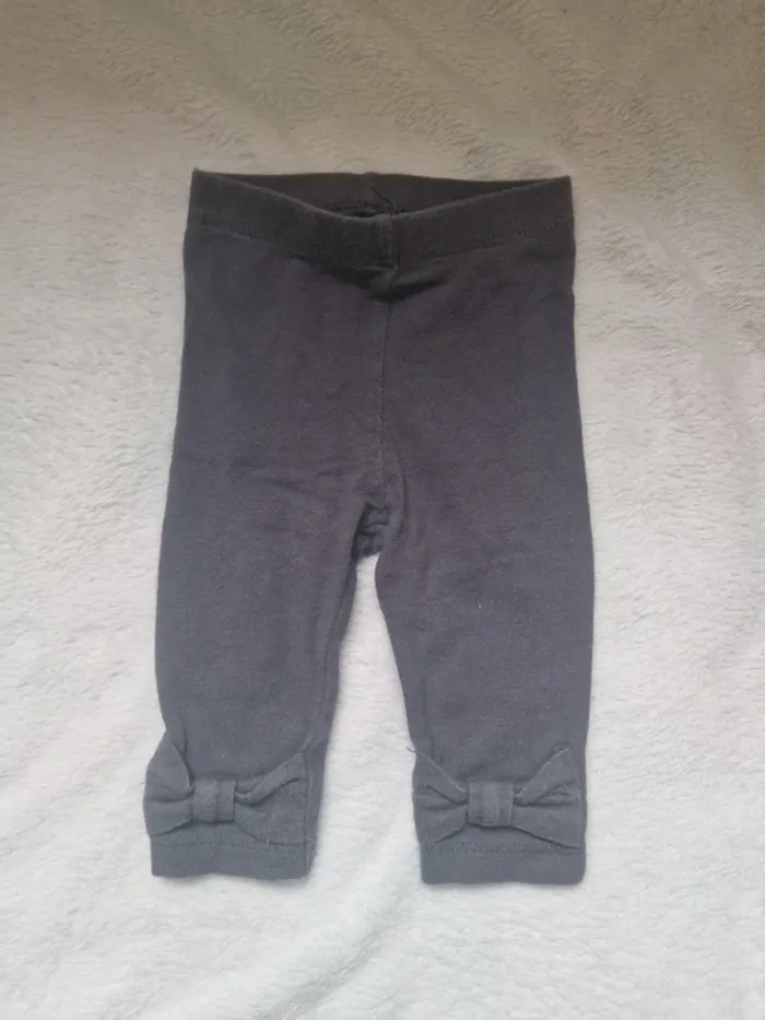 Lot 2 leggings