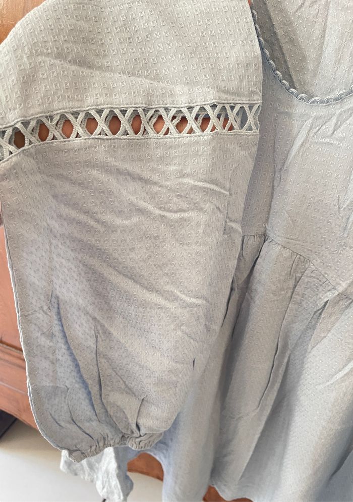 Blouse manches longues col V bleu ciel - photo numéro 5
