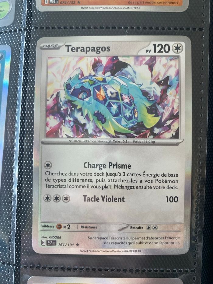 Carte Pokémon holographique neuf