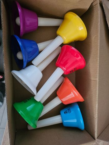 Lot 8 cloches musicales