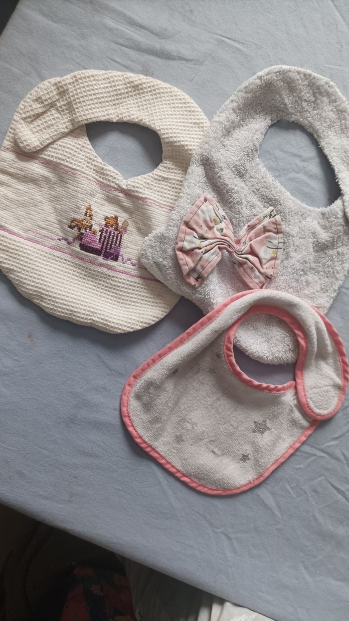 Lot bavoirs fille naissance