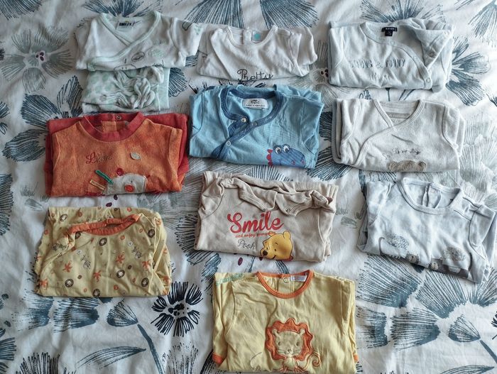 Pyjamas 3 mois - photo numéro 2