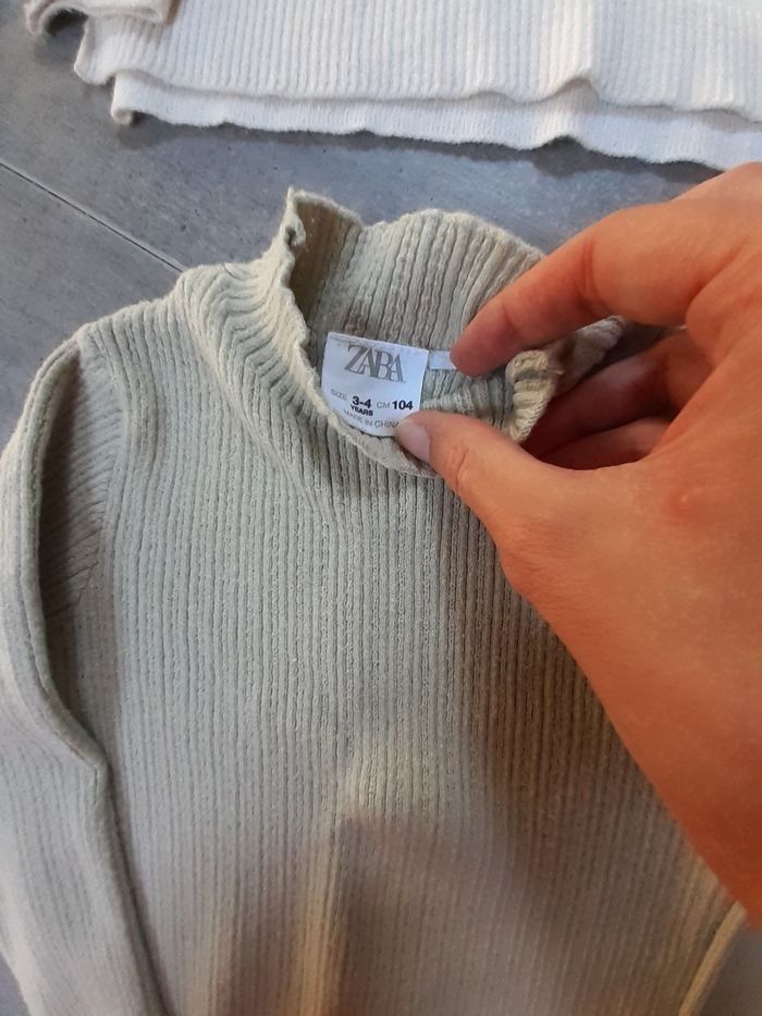 Lot t shirts et pulls fille 3 ans - photo numéro 4