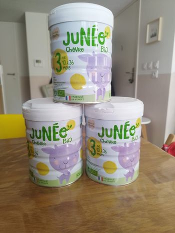 Lot 3 boîtes lait chèvre Juneo 3eme âge