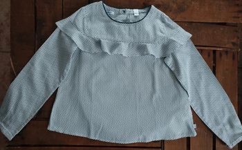 Belle chemise à pois
