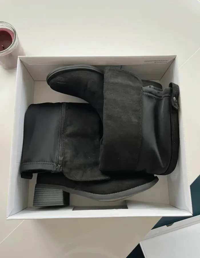 Bottes noires pointures 38 - photo numéro 5