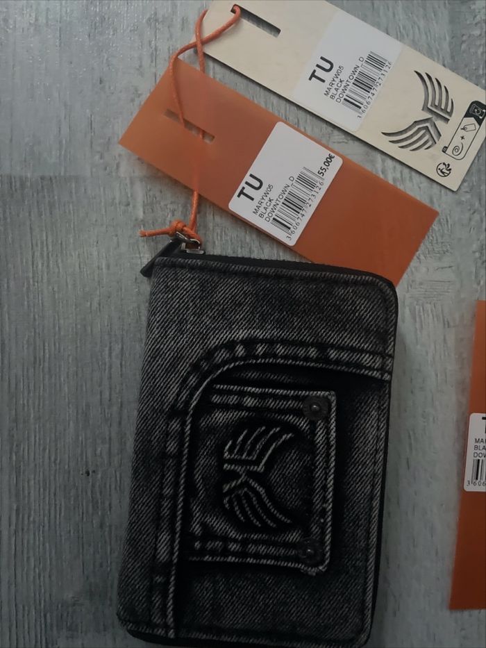 Porte-monnaie KAPORAL neuf avec étiquette