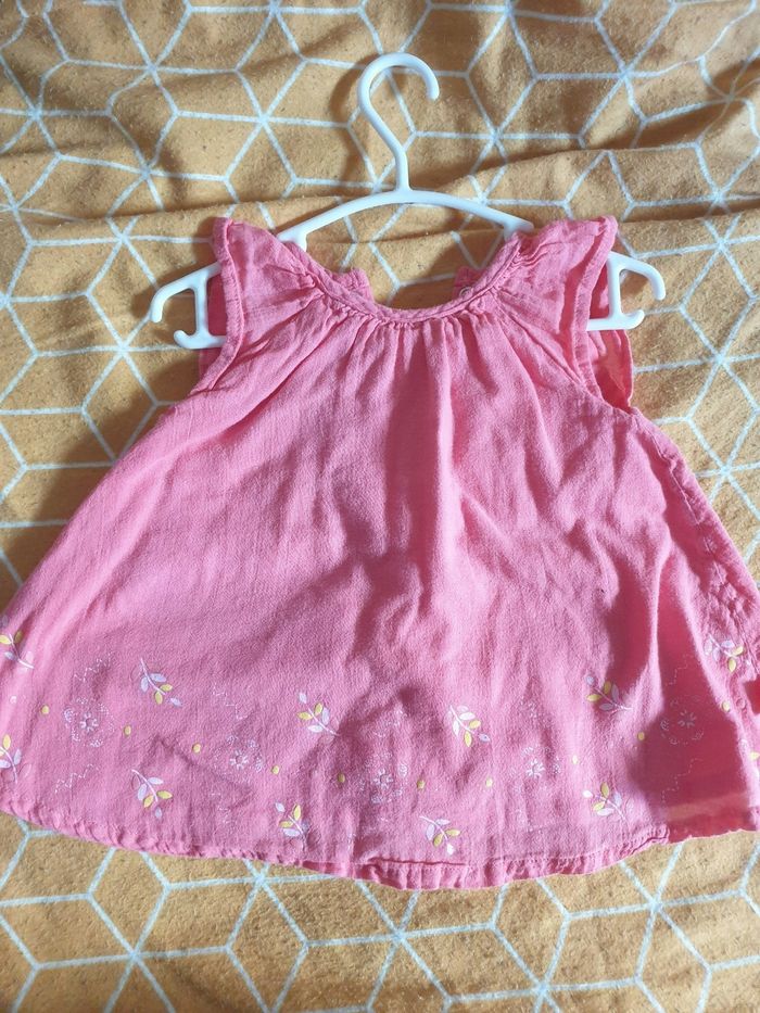 Hauts fille 6 mois - photo numéro 5