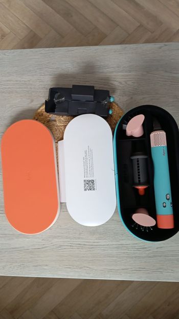 Dyson airwrap,sèche- cheveux