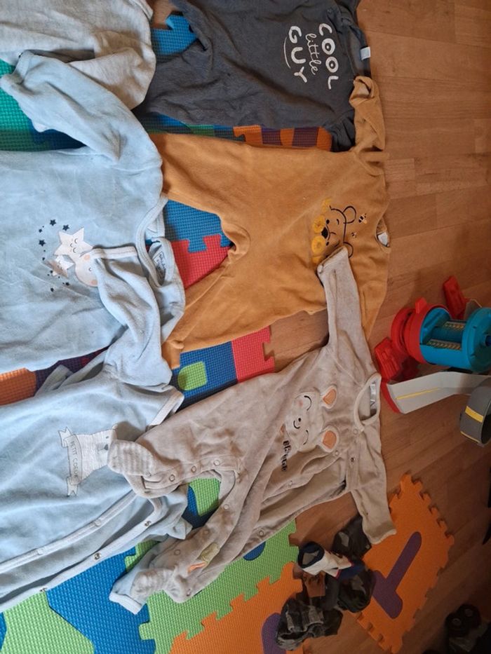 Lot pyjama - photo numéro 2