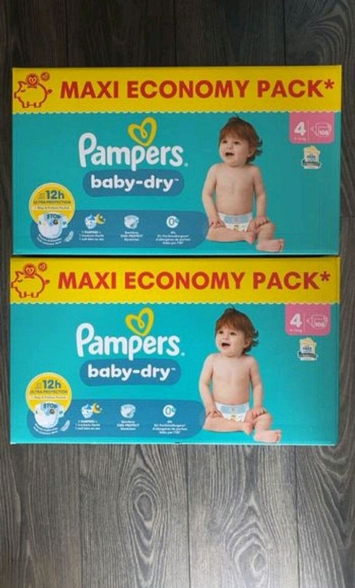 2 cartons pampers taille 4