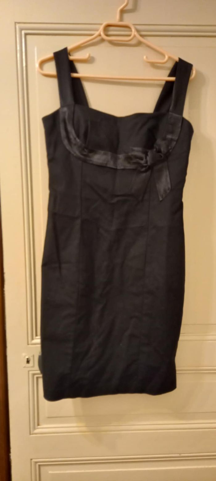 Robe noire Caroll