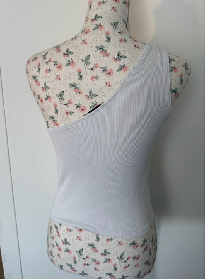 Top asymétrique blanc Stradivarius M - photo numéro 5