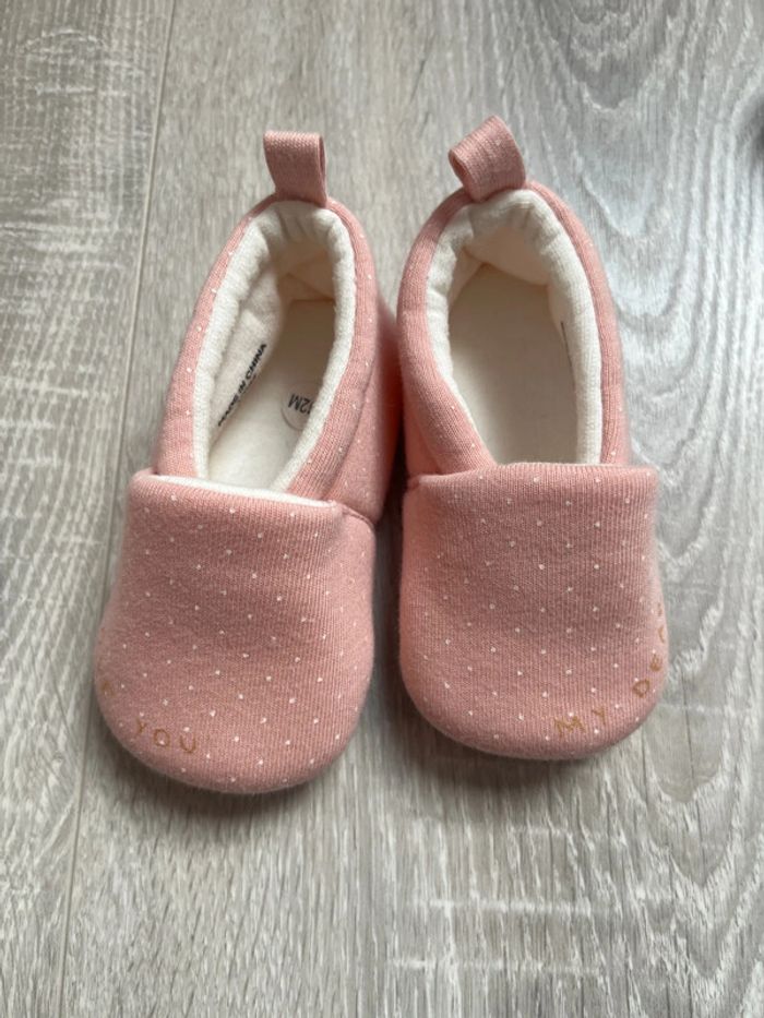 Lot 2 paires chaussons  bébé fille 6-12 mois - photo numéro 5