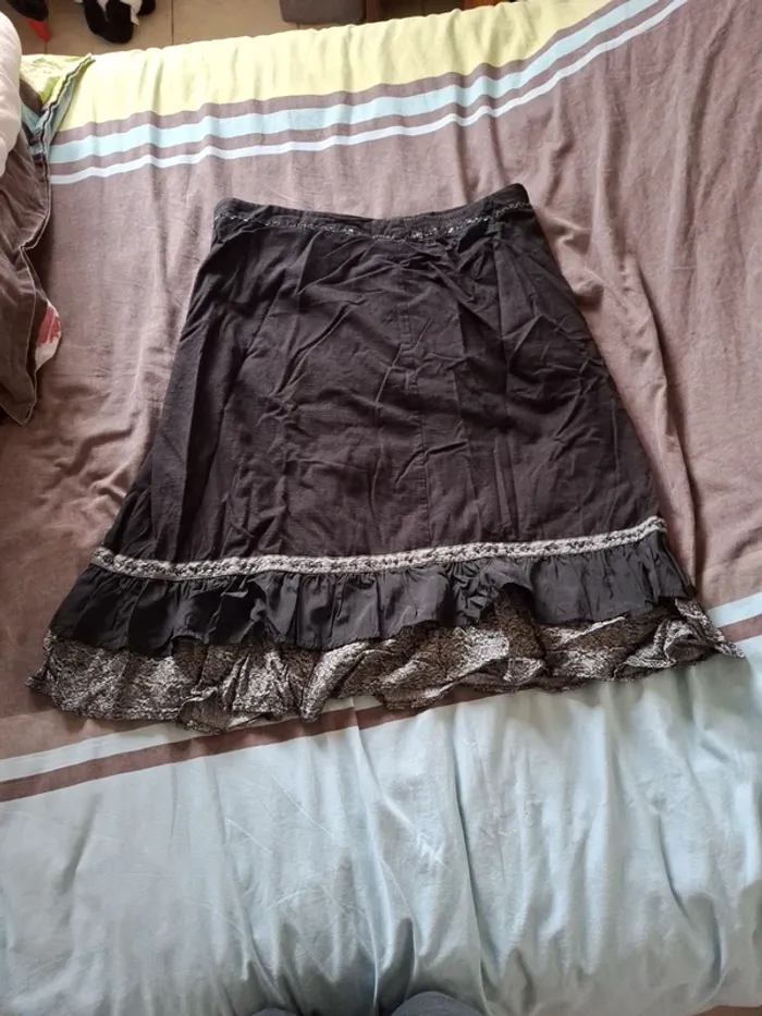 Jupe taille 4 - photo numéro 2