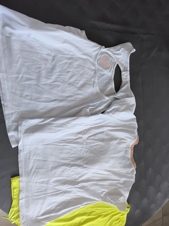 Lot de 3 tee shirts et 1 débardeur - photo numéro 5