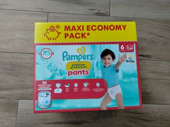 Couches pants Pampers premium protection Neuves