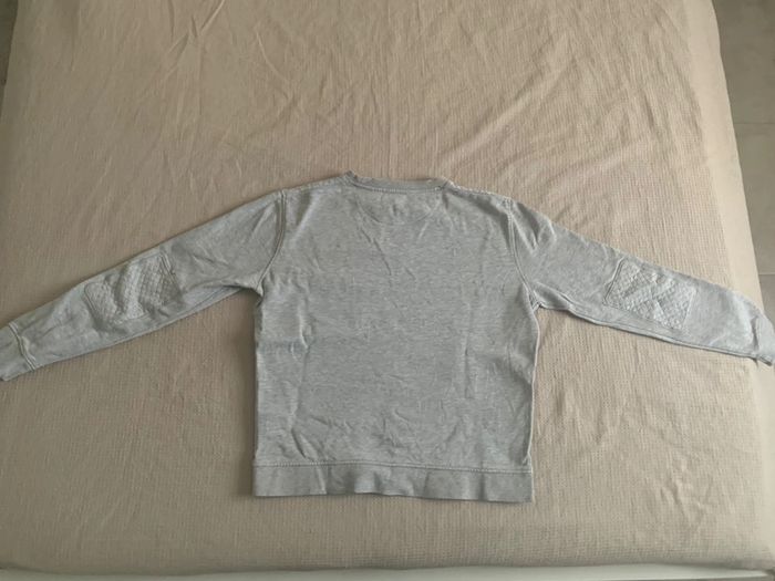 Sweat gris clair - photo numéro 2