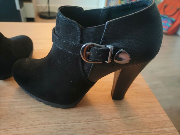 Chaussures Chaussea taille 38 - photo numéro 3