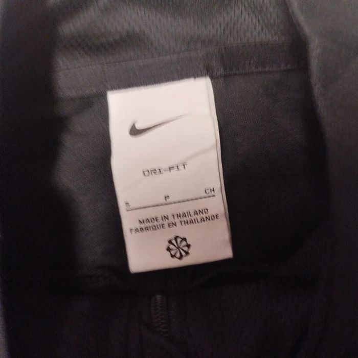 Haut sport fin noir | Nike Dry Fit | S - photo numéro 3