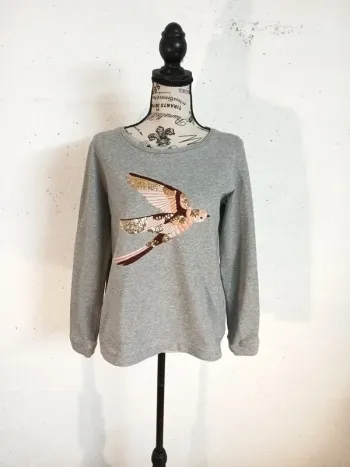 Sweat gris brodé – Taille M – Bon état