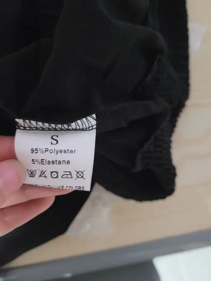 Pantalon S neuf - photo numéro 3