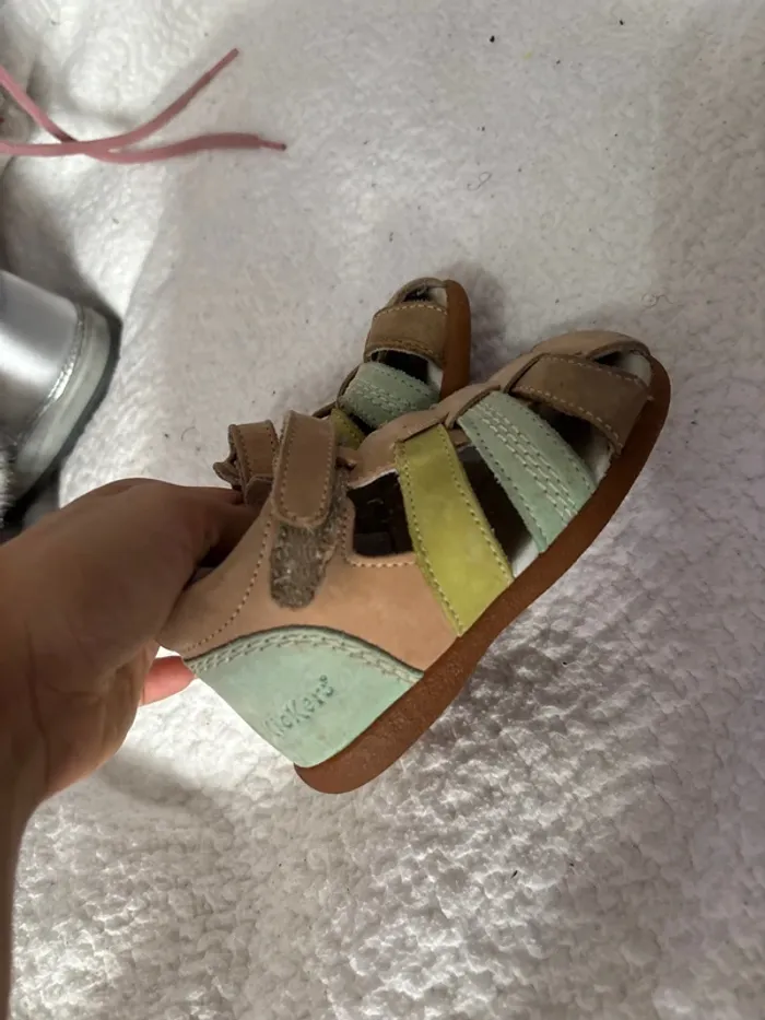 Paire de kickers bébé taille 22 - photo numéro 4