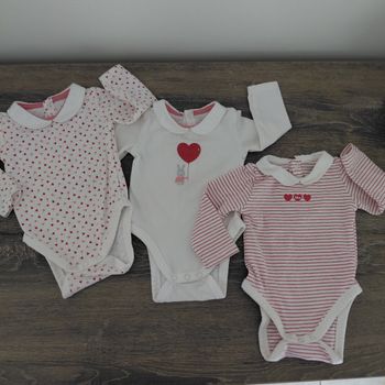 Obaïbi- lot de 3 bodies 3 mois