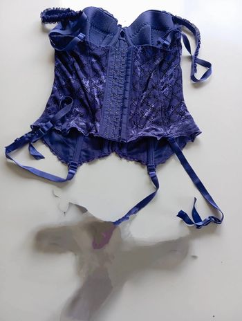 Bustier porte-jarretelles taille 85B