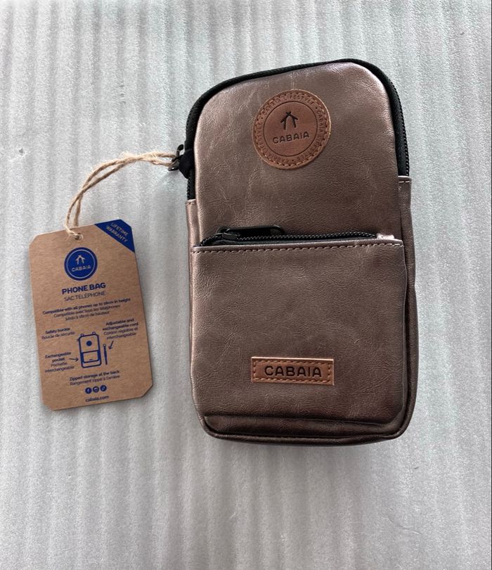 Pochette téléphone Cabaia Louisville - photo numéro 2