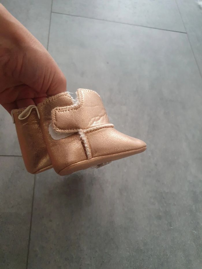 Bottines fourrées chaussures bébé 0-3mois - photo numéro 2